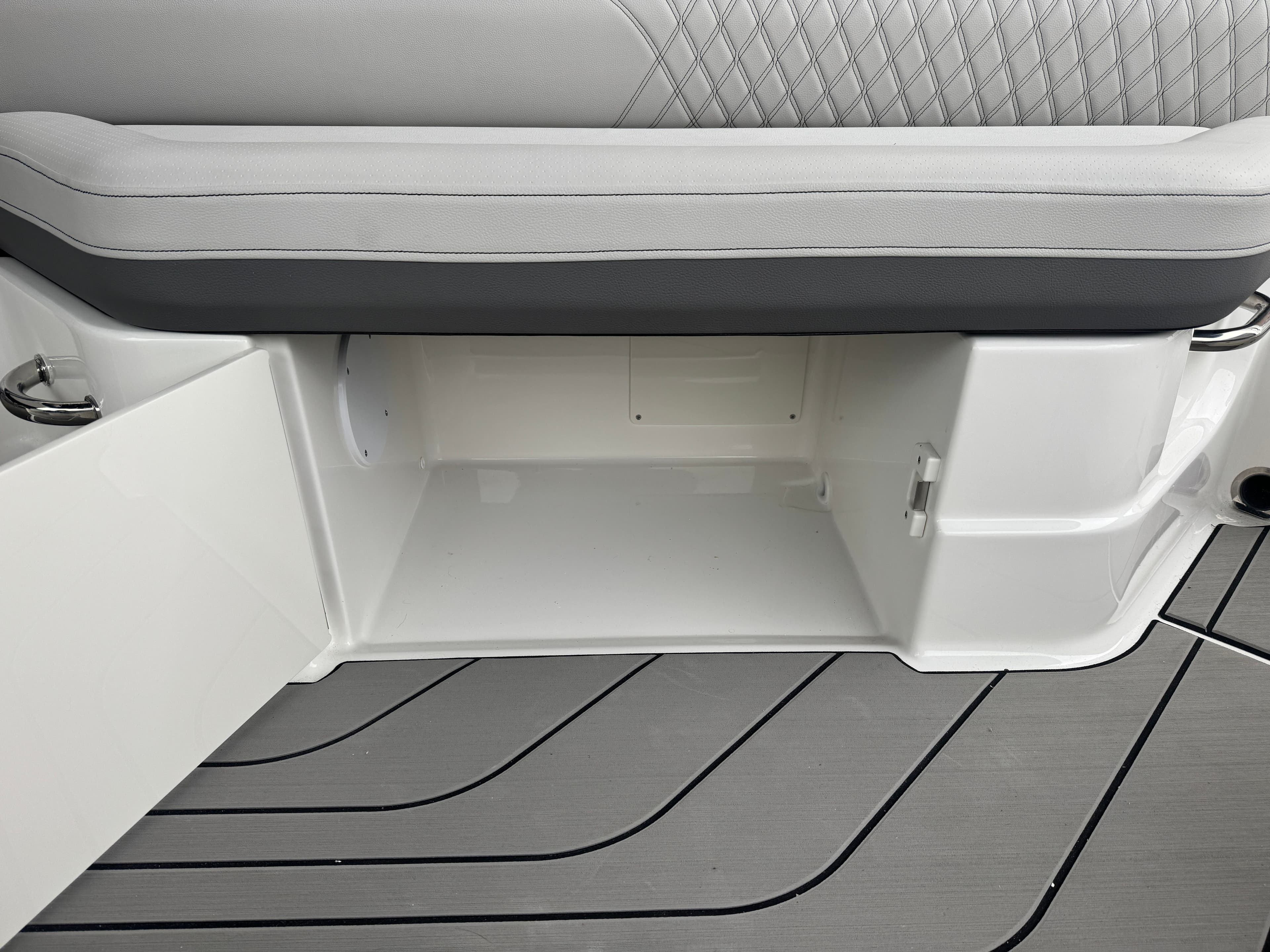 2026 Sea Ray SLX 280 - 30