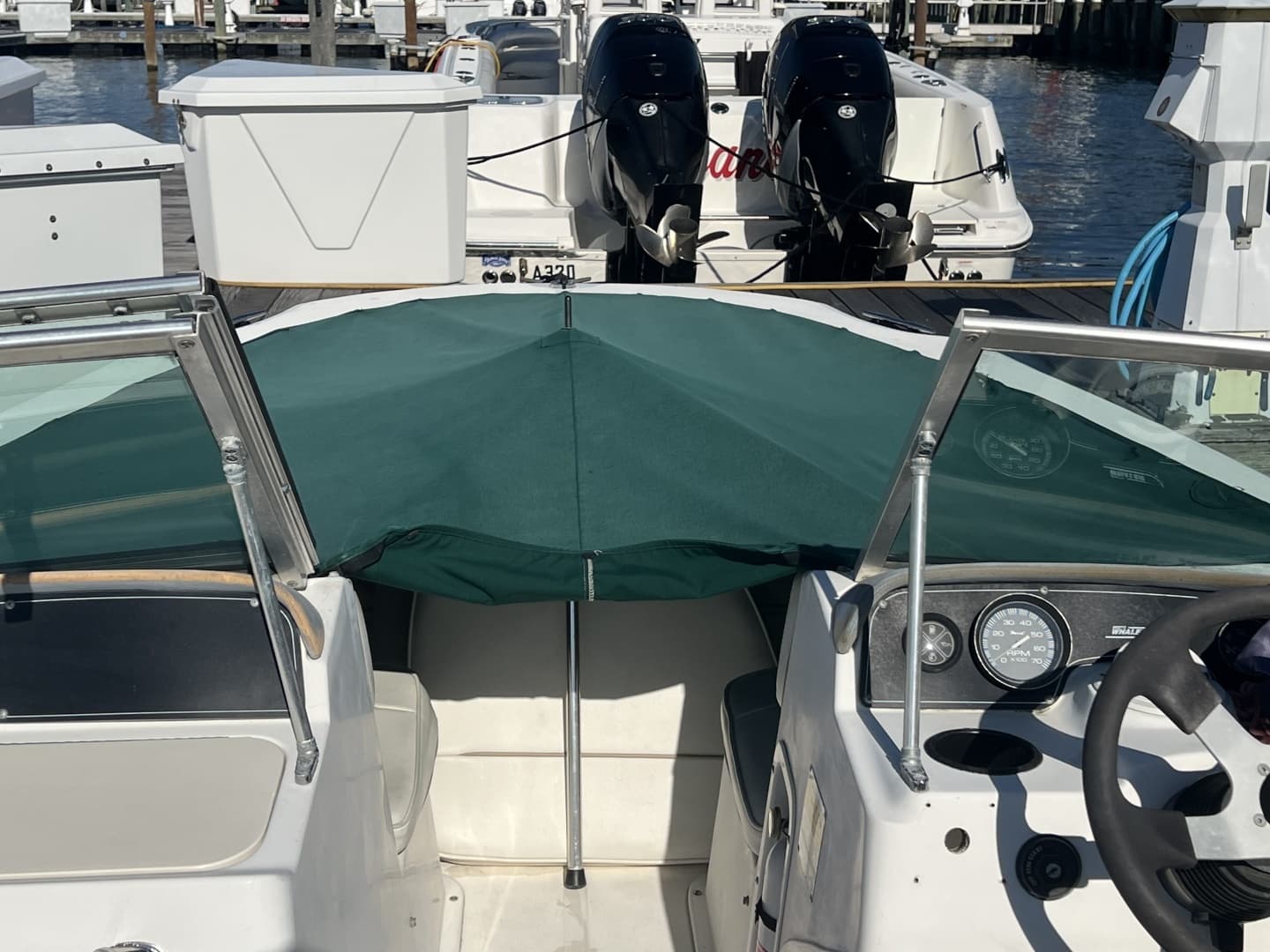 2000 Boston Whaler 18 Ventura Bowrider - Image 13
