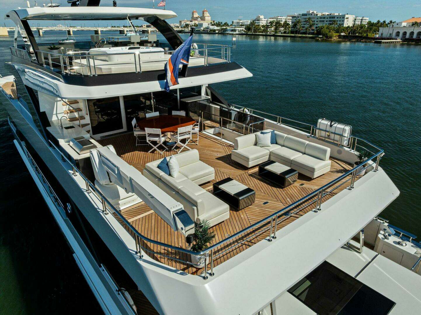 2024 Ocean Alexander 35 Revolution - Image 6