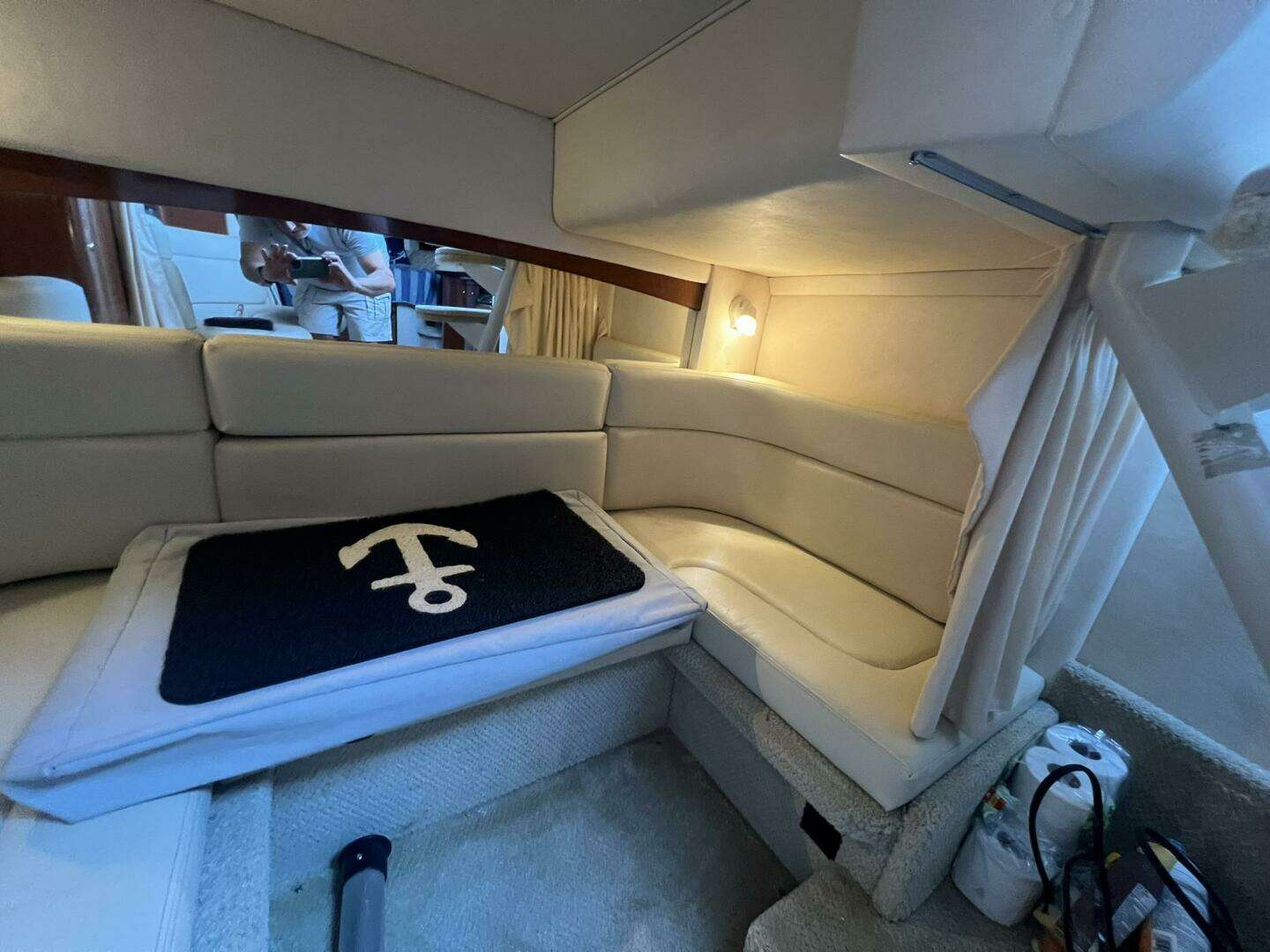 2003 Sea Ray 320 Sundancer - Image 39