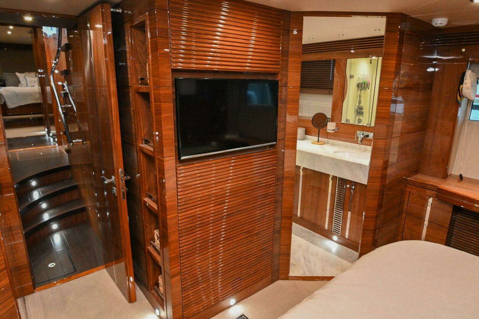 2015 Sunseeker Predator 68 - Image 9