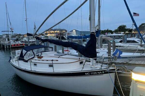 1984 Hinterhoeller Nonsuch 26 - Image 1