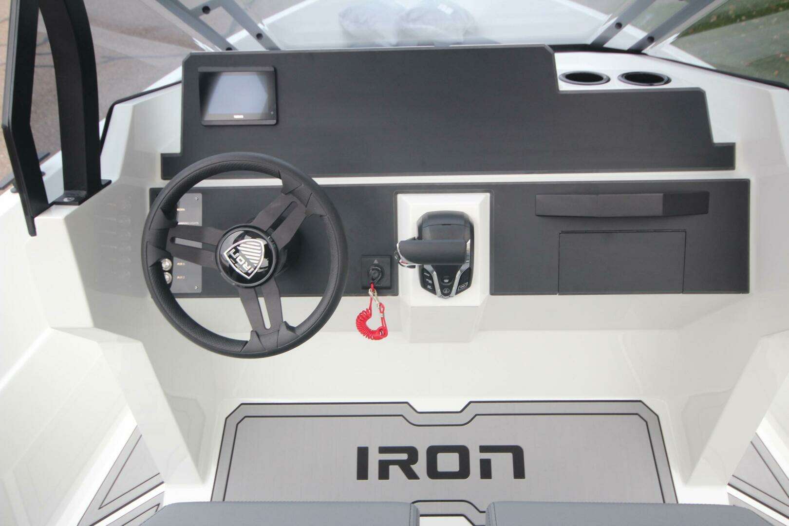 2026 Iron 767 T-Top - Image 18