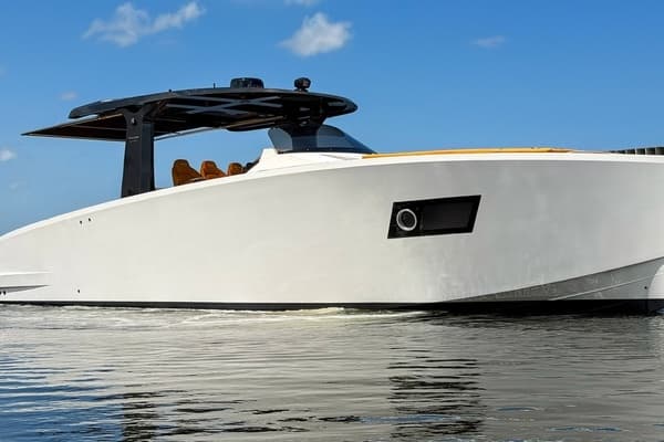 2024 Tesoro T40 - Image 1