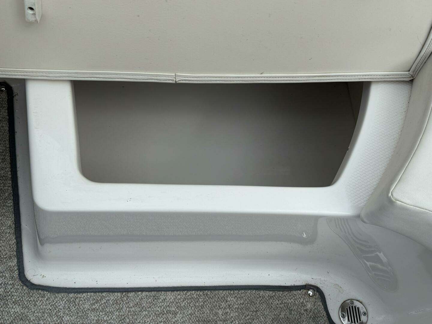 2013 Chaparral 226 SSI - Image 16