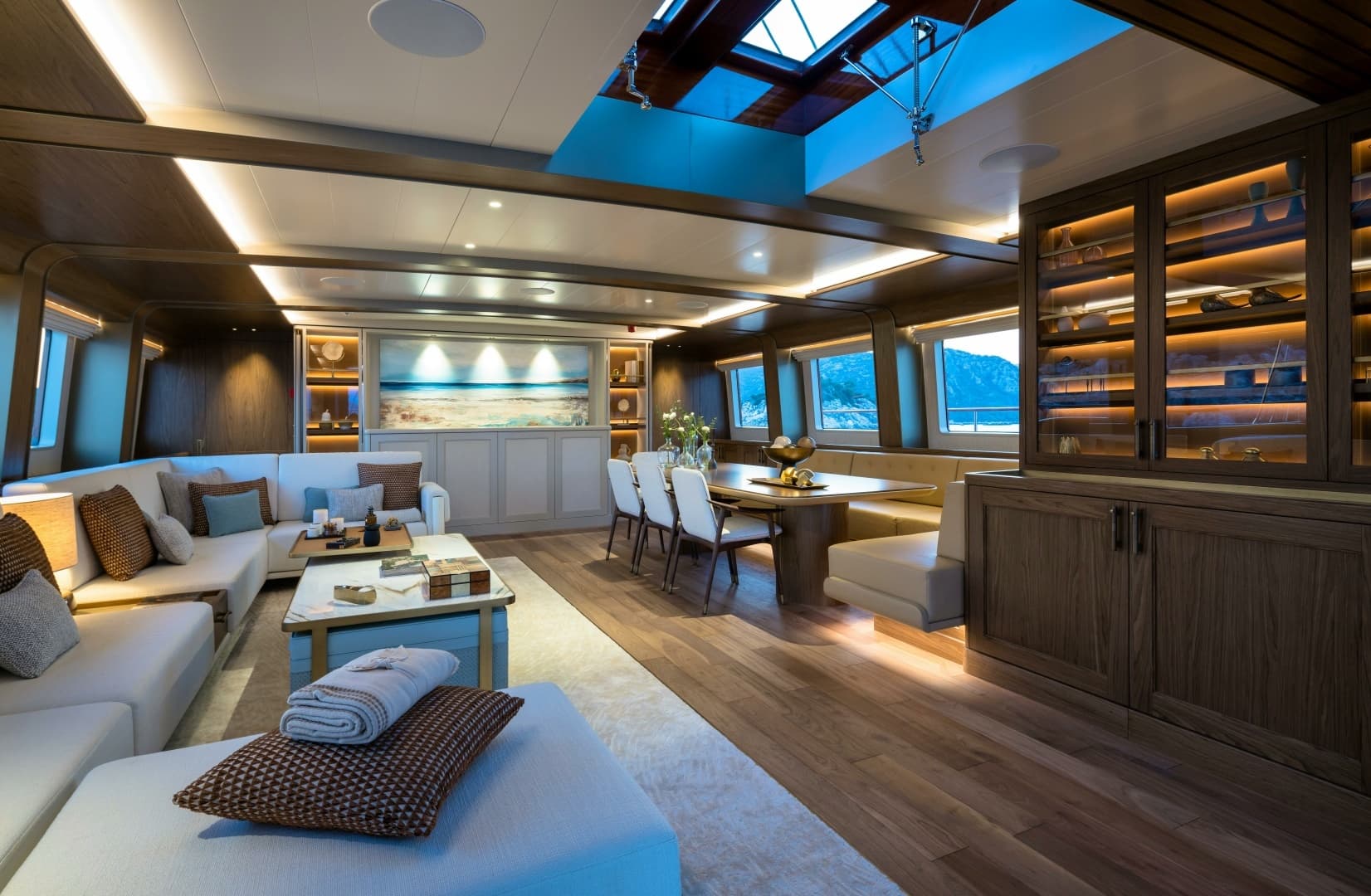 2026 Ares Yachts — - Image 30