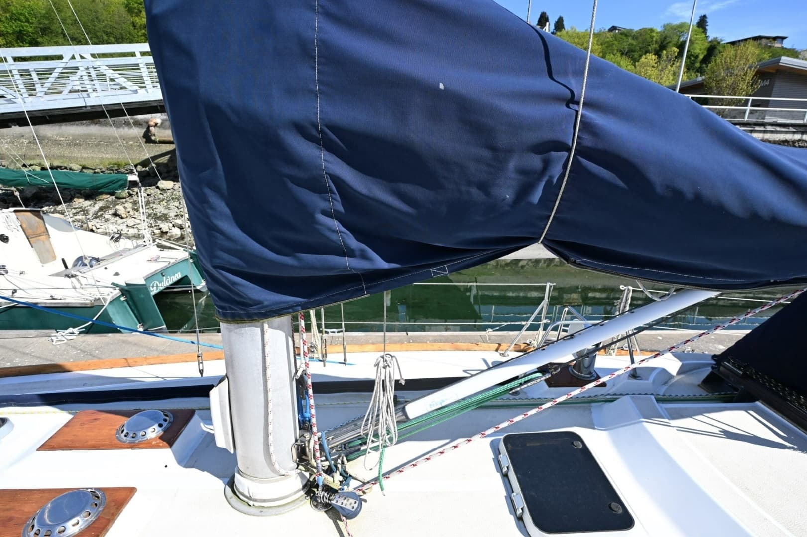 1980 Tartan 37 - Image 14
