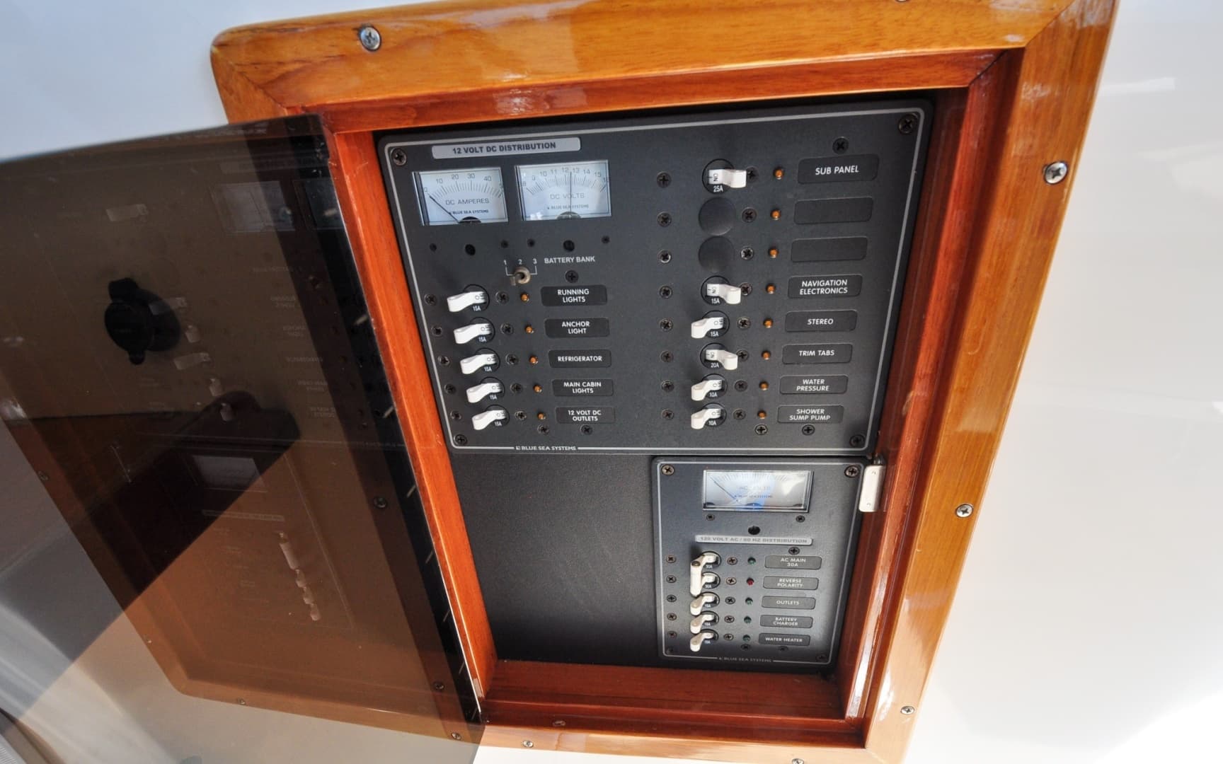 2005 Hunt Surfhunter 29 - Image 34