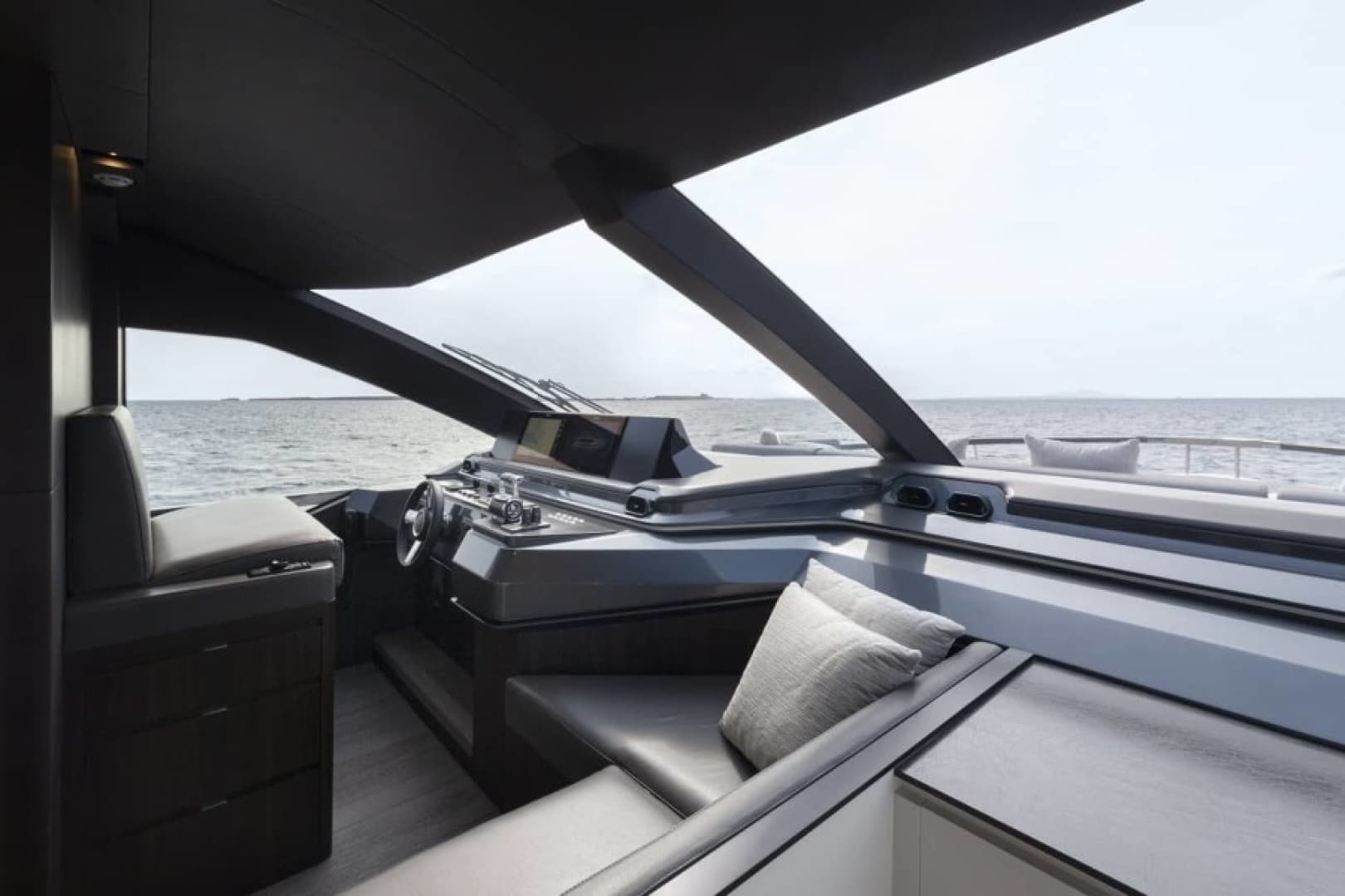 2024 Astondoa AS8 Flybridge - Image 22