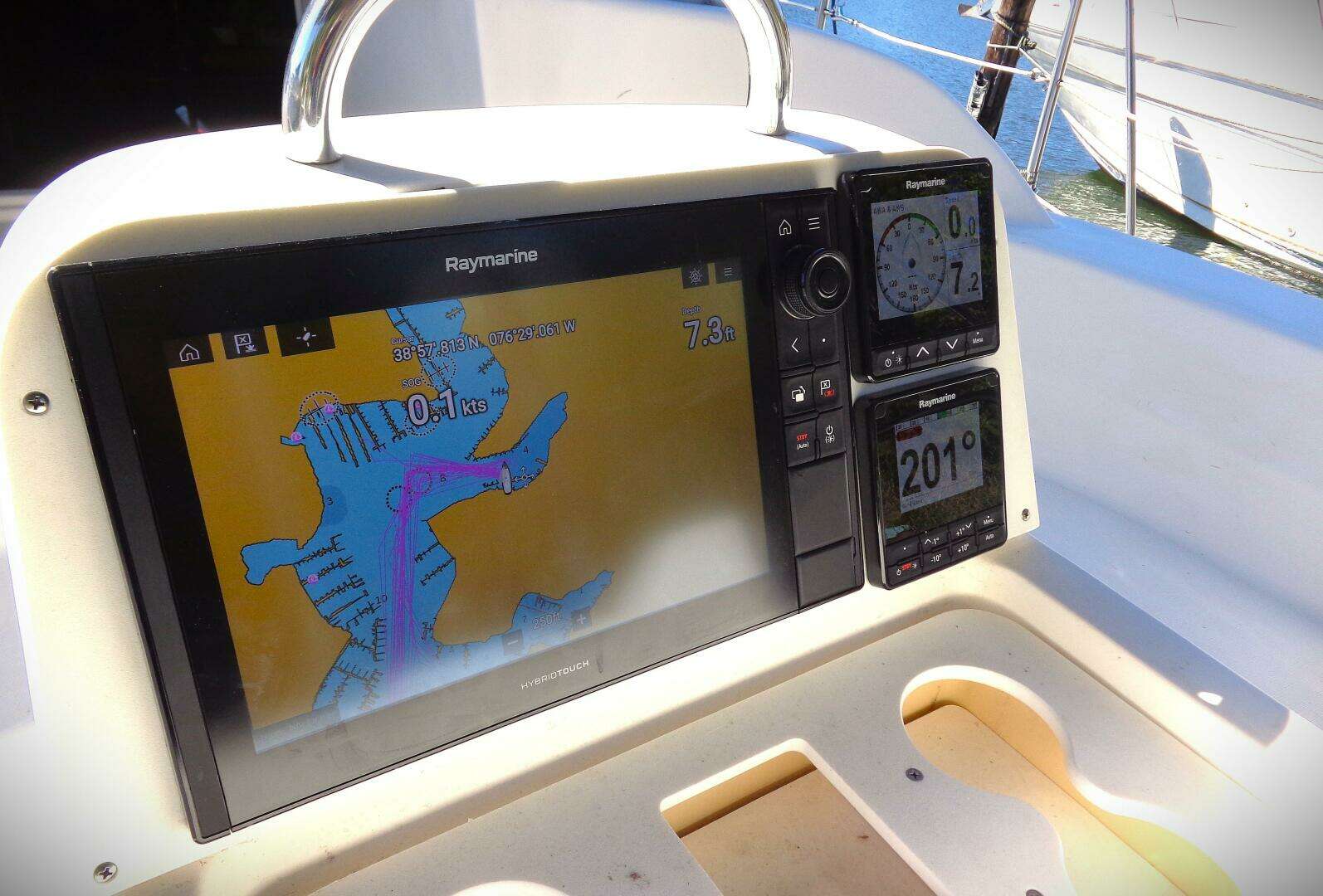 2001 Hunter 380 - Image 15