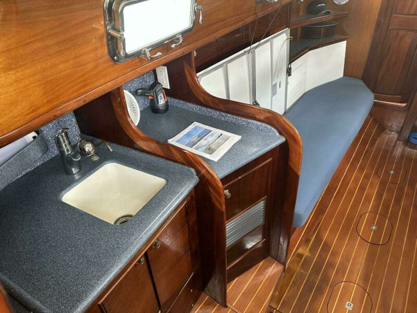 1978 Southern Cross 31 - Image 8