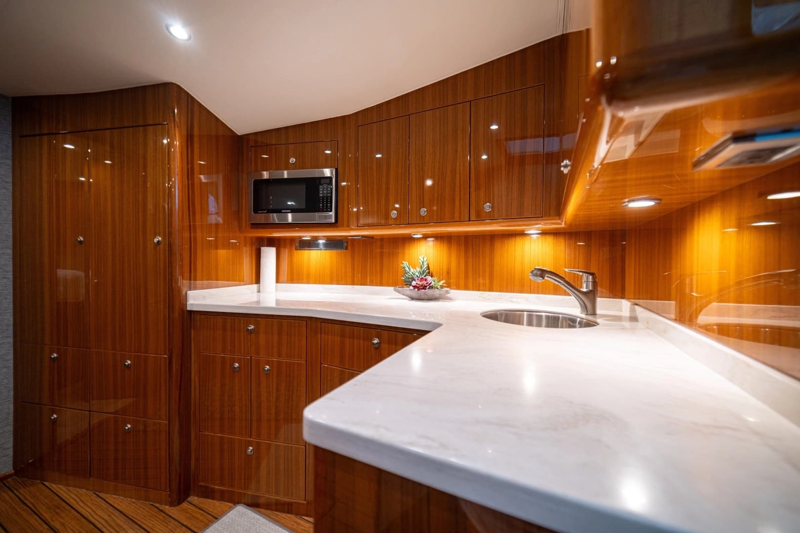 2023 Viking 46 Billfish - Image 12
