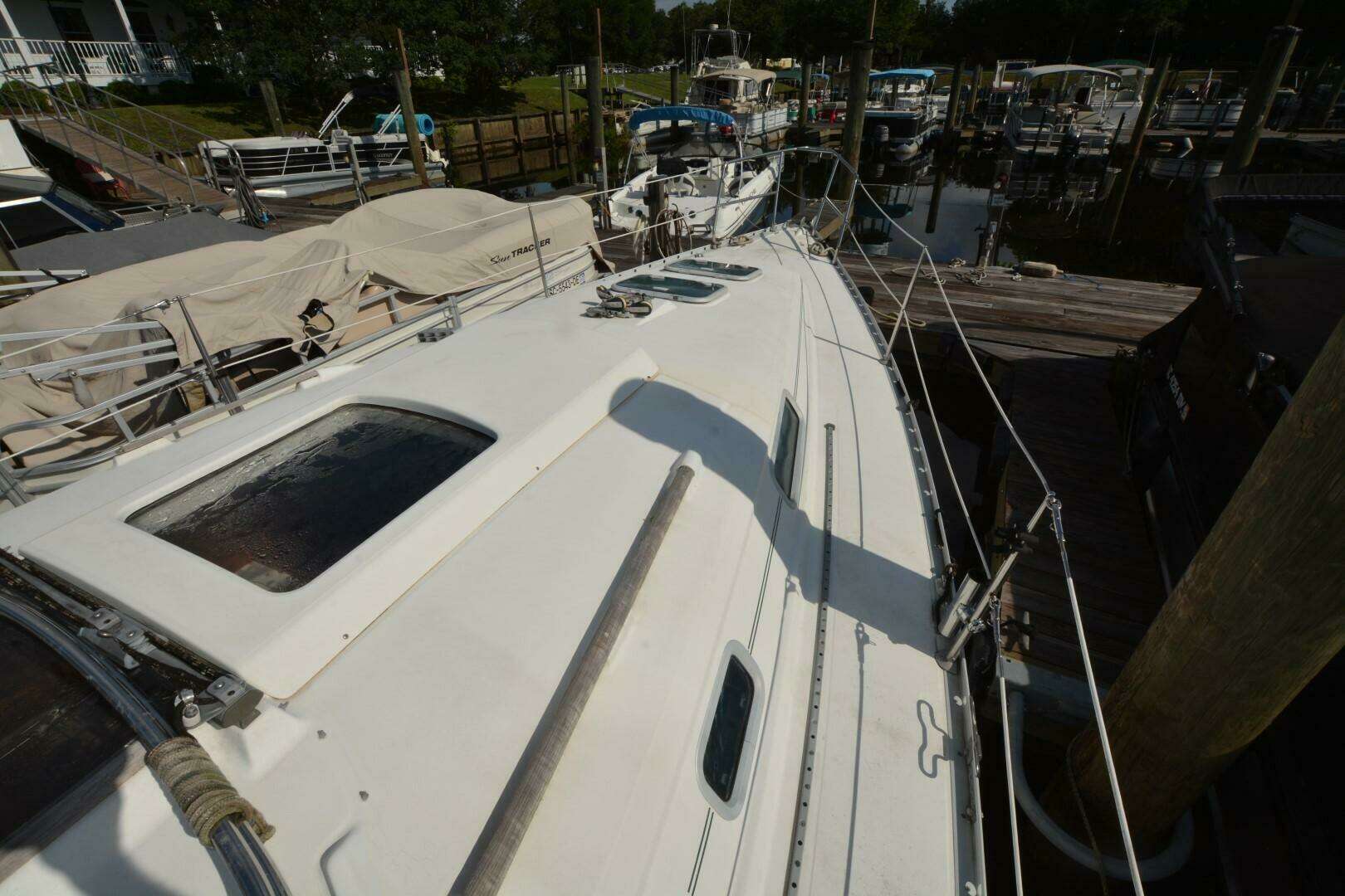 2000 Beneteau Oceanis 311 - Image 4