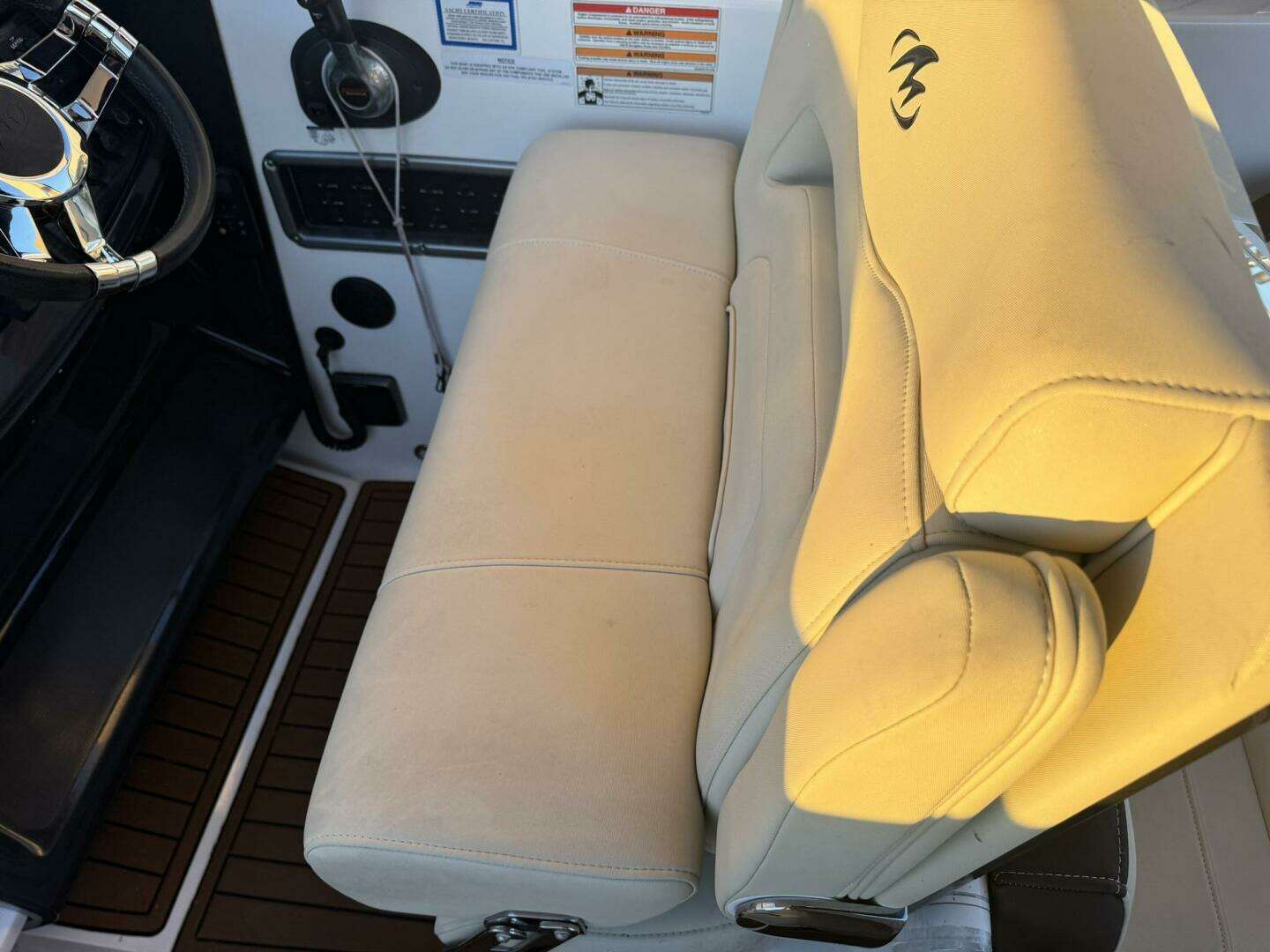 2018 Monterey 295 SY - Image 21