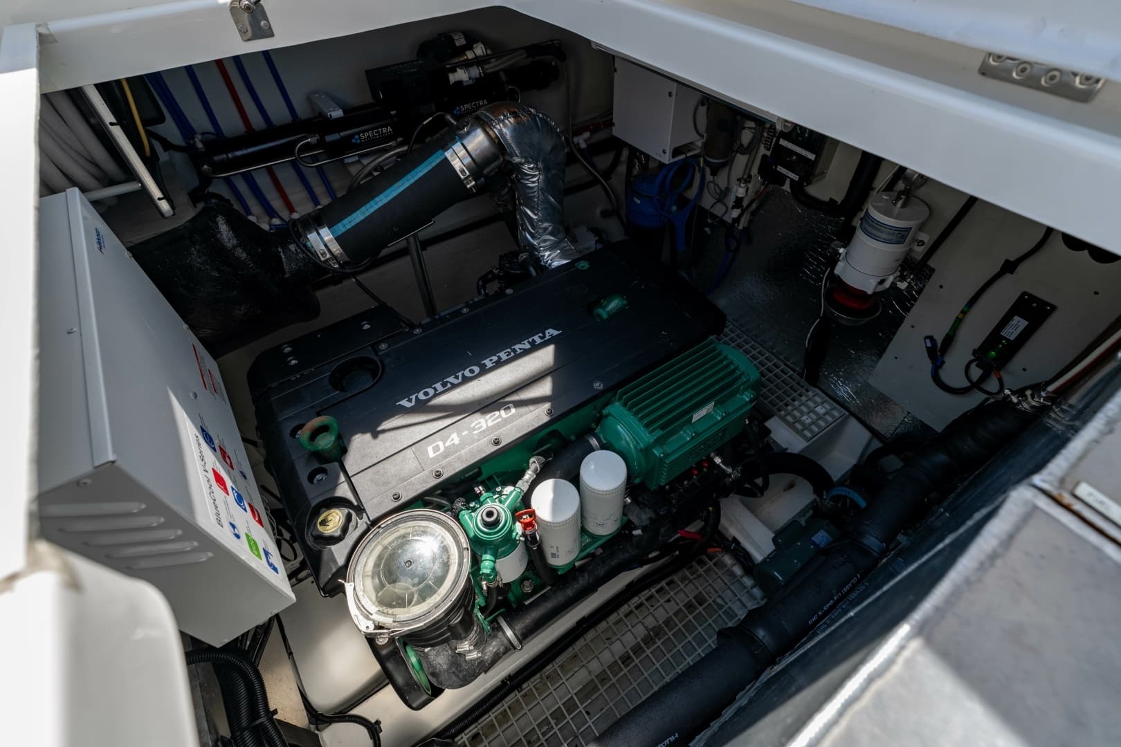 2024 Aquila 44 Yacht - Image 87