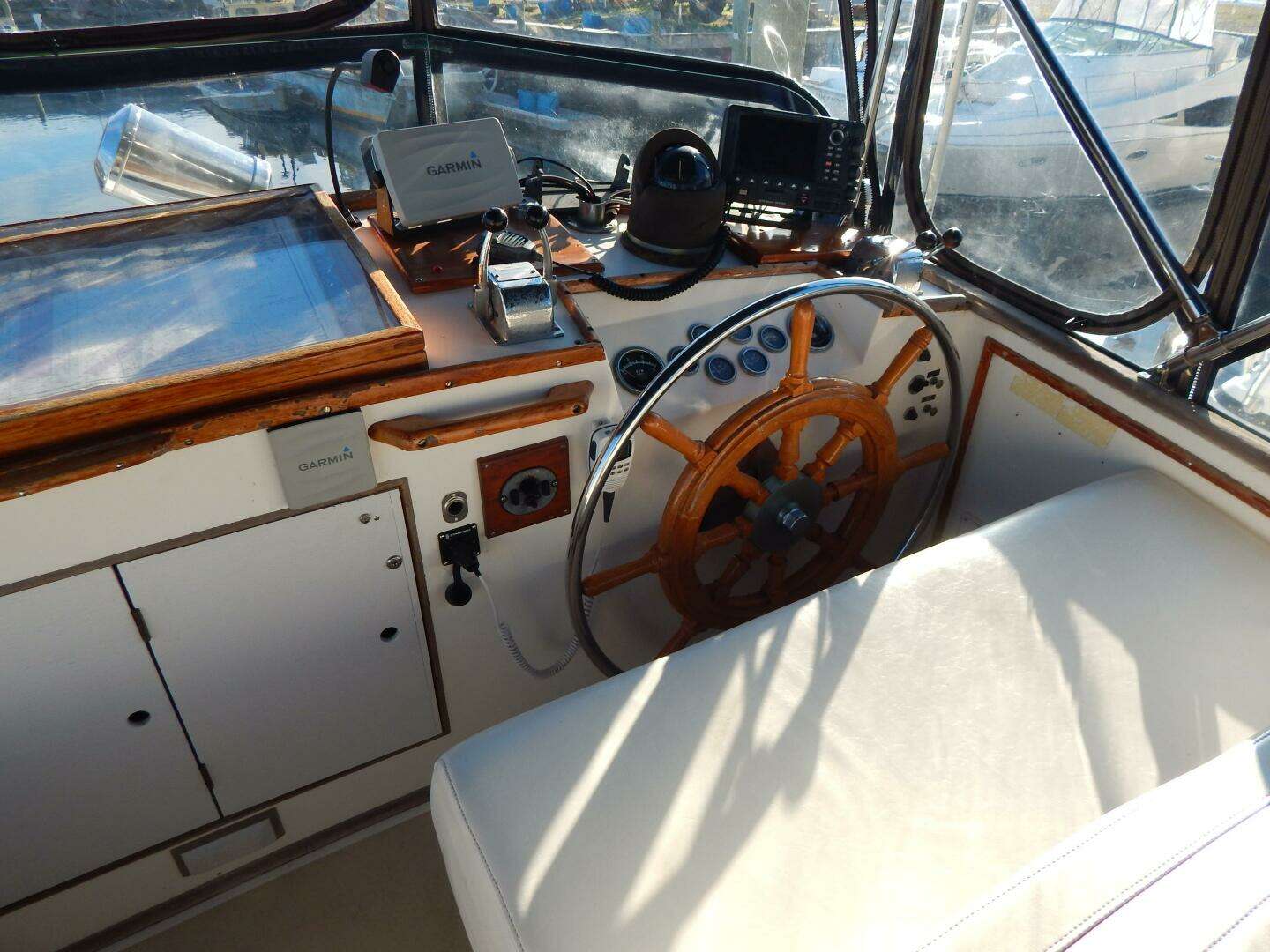 1976 Grand Banks 42 Classic - Image 36