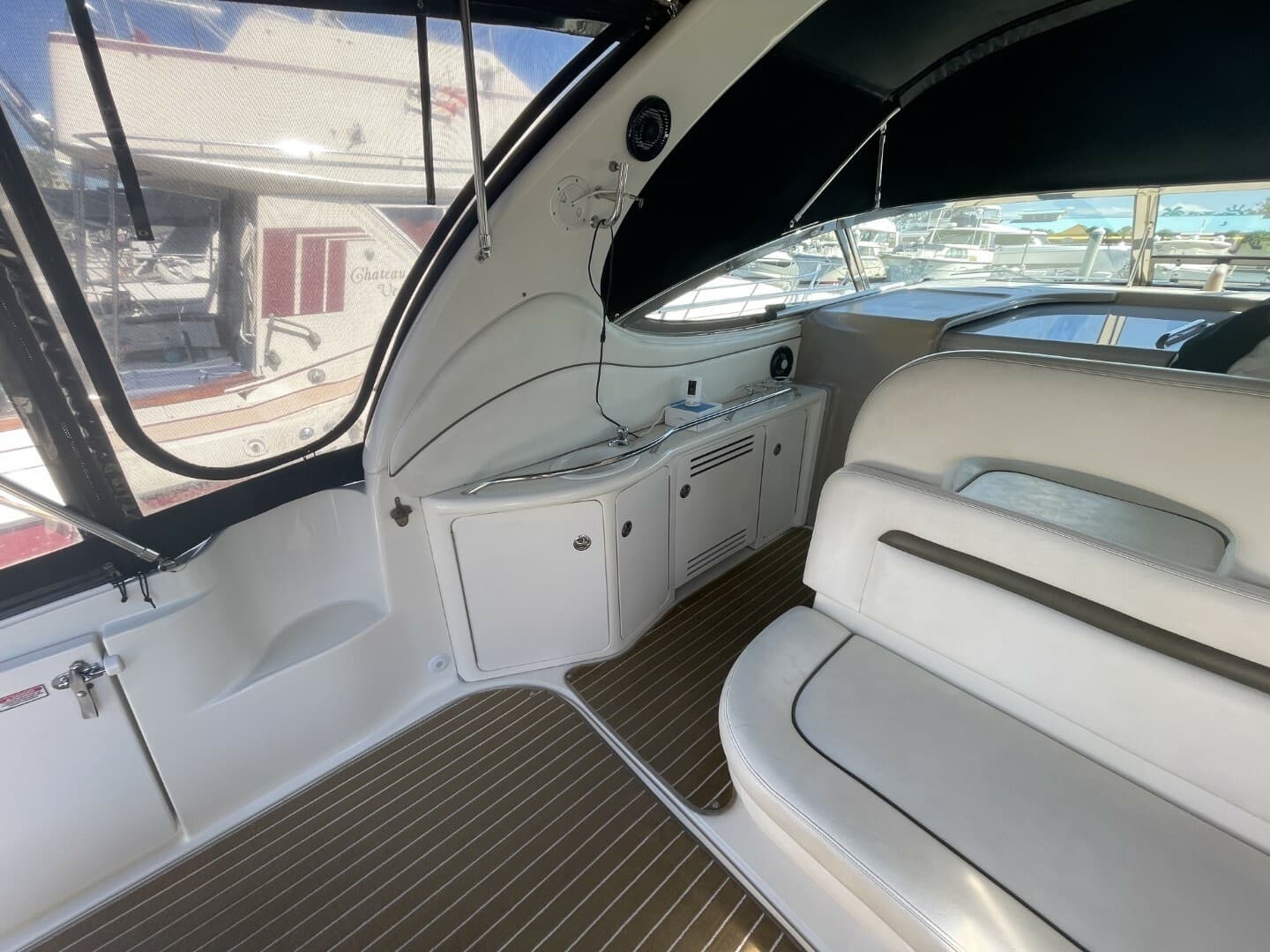 2006 Sea Ray 360 Sundancer - Image 8