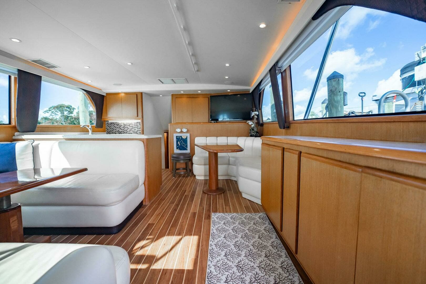 2000 Viking Conv Sport Fisher - Image 12