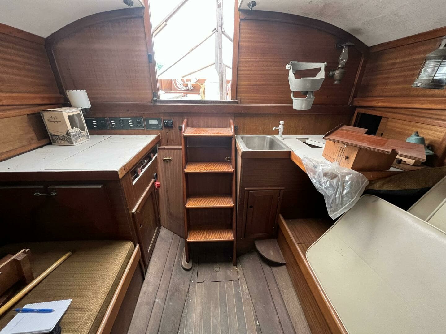 1973 Bruno & Stillman Friendship Sloop - Image 3