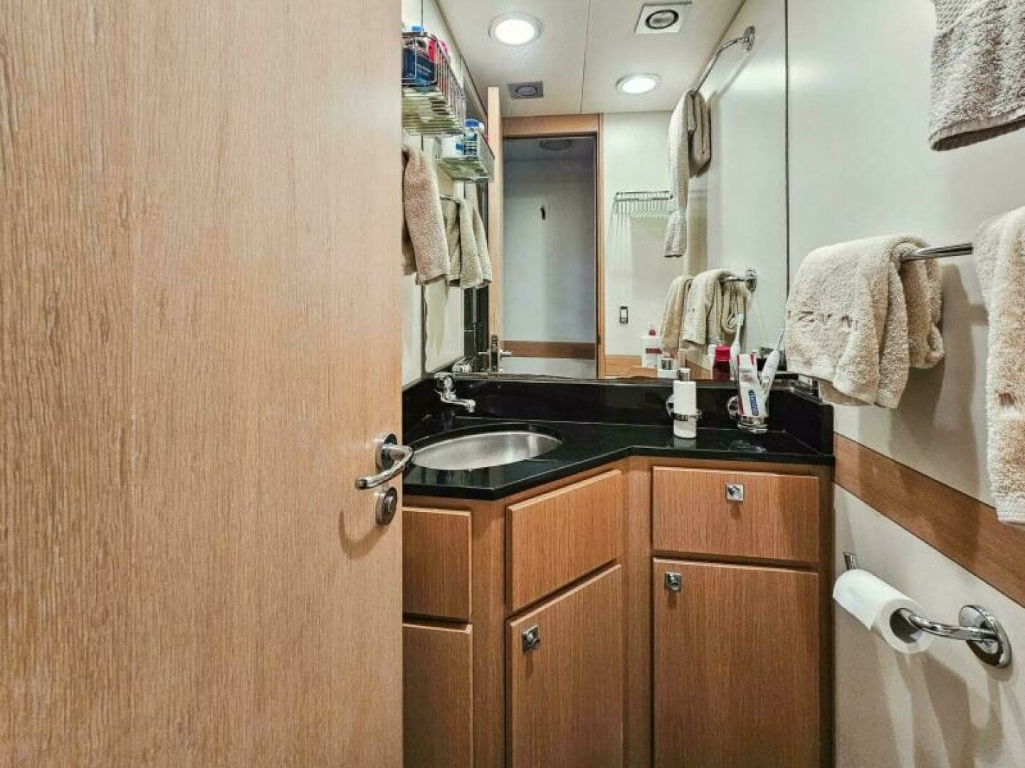 2008 Palmer Johnson 124 Sports Cruiser - Image 67