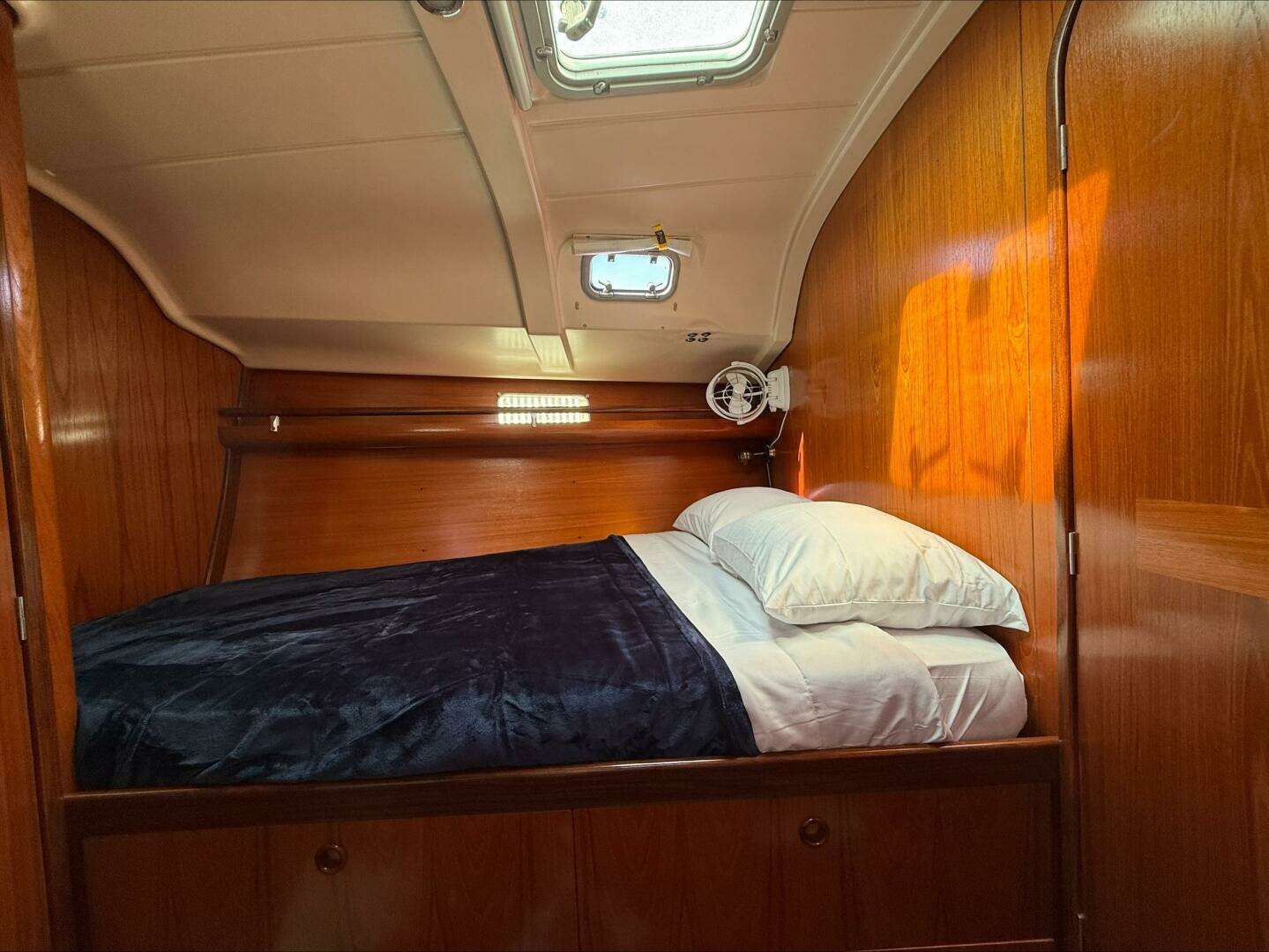 1993 Beneteau Oceanis 400 - Image 19
