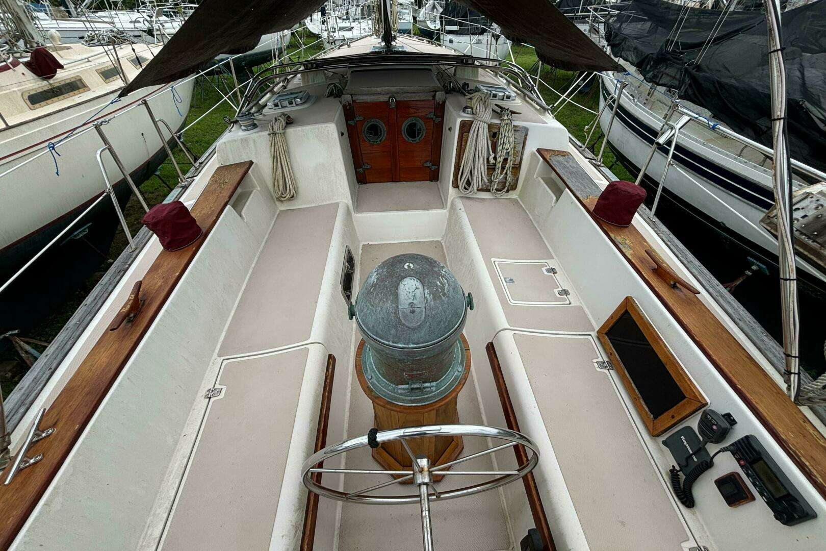 1987 Island Packet 38 - Image 2