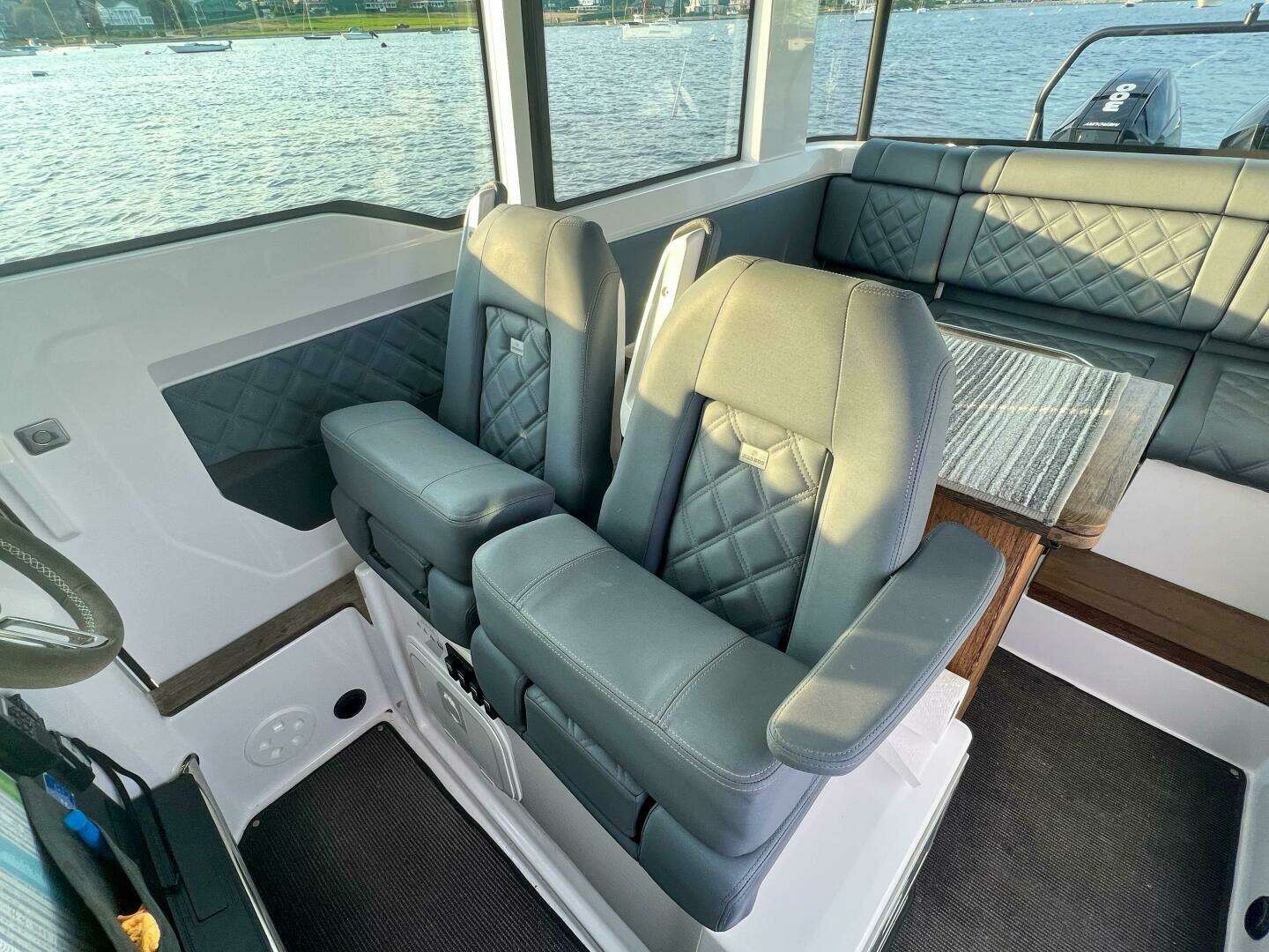 2020 Axopar 37 XC - Image 13