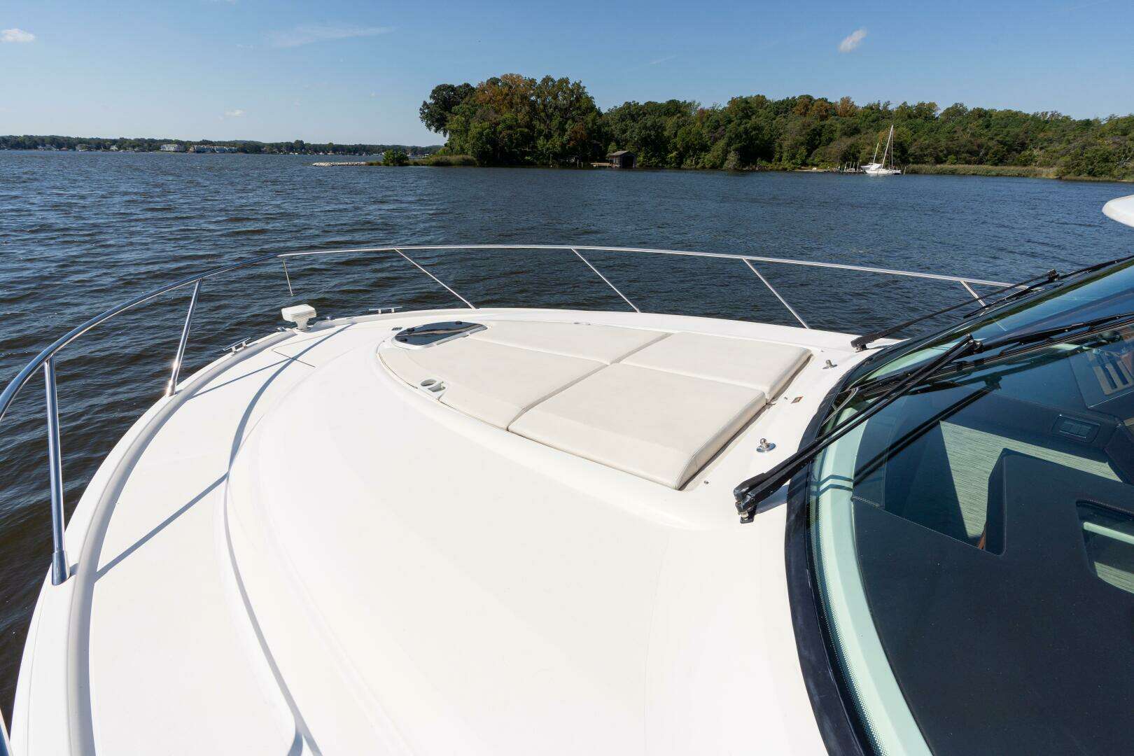 2015 Tiara Yachts 44 Coupe - Image 32