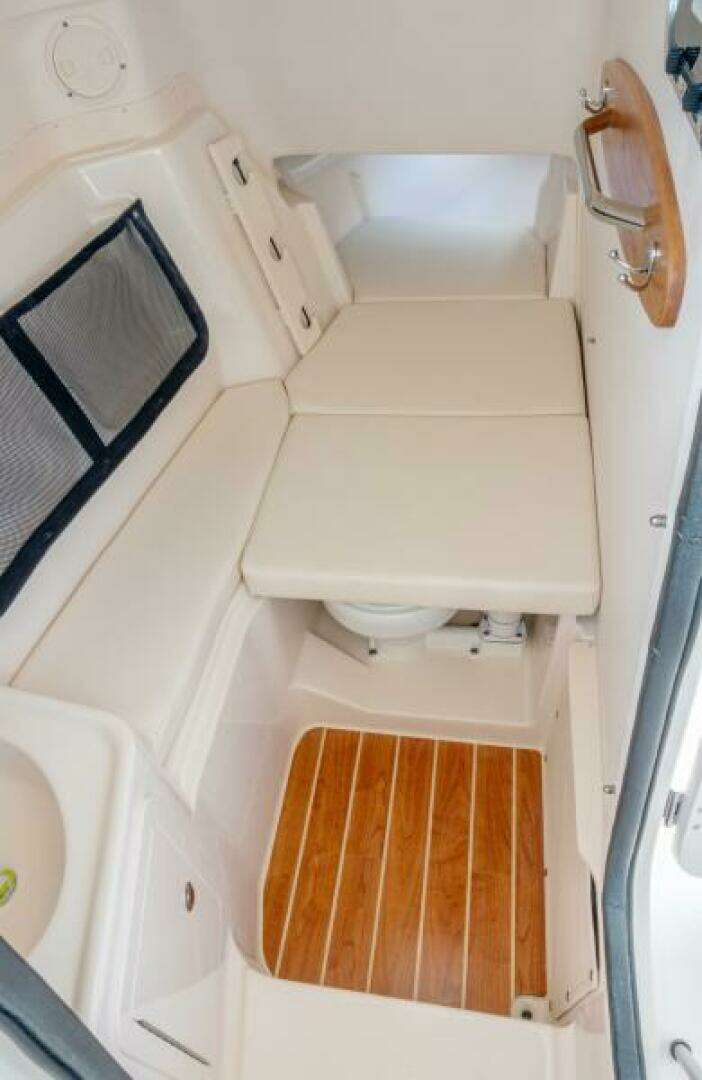 2025 Grady-White 307 Freedom - Image 21