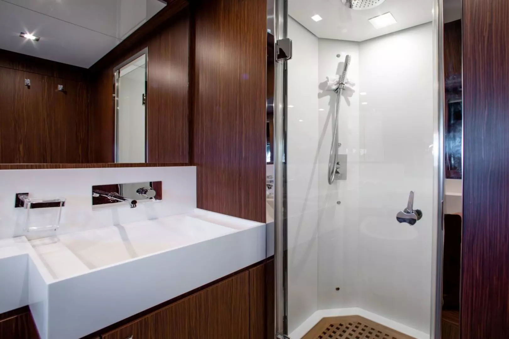 2017 Riva 88 Domino Super - Image 34