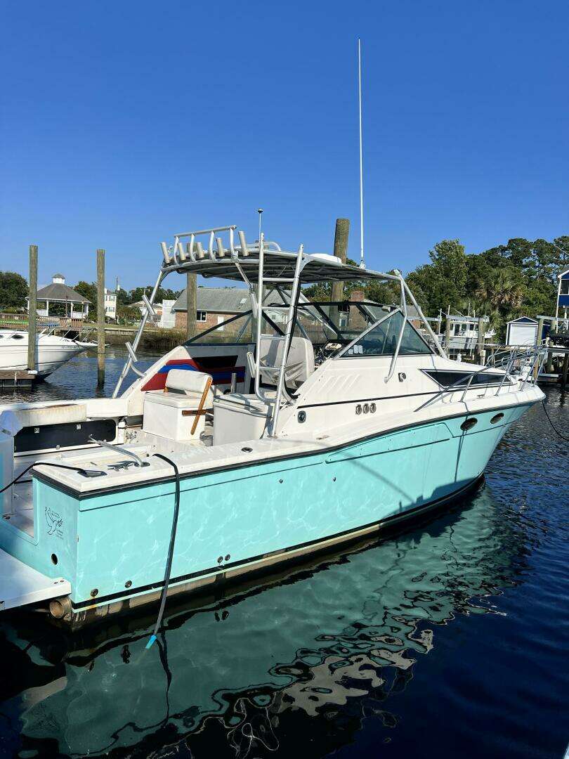 1989 Wellcraft Coastal 3300 - Image 3