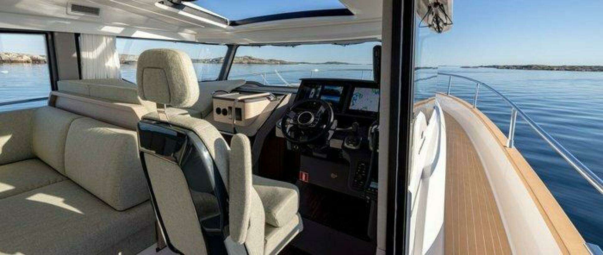2026 Nimbus 495 Flybridge - Image 14