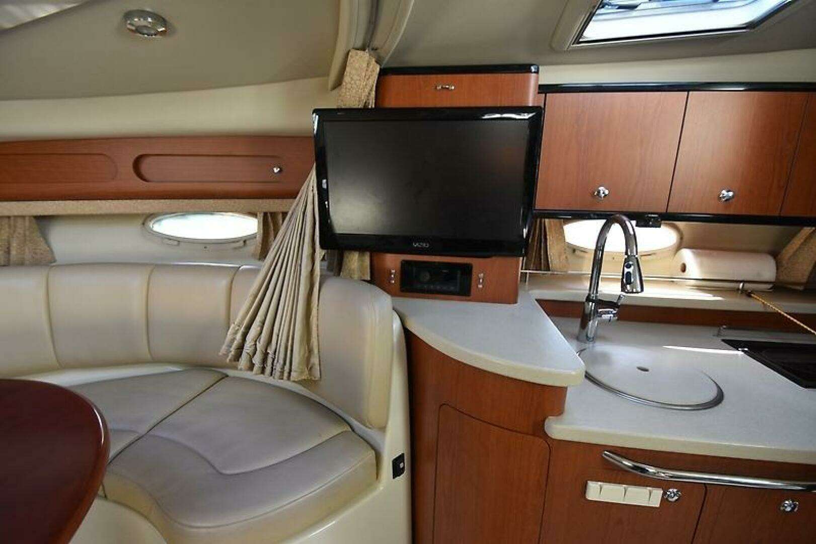 2003 Chaparral Signature 320 - Image 25
