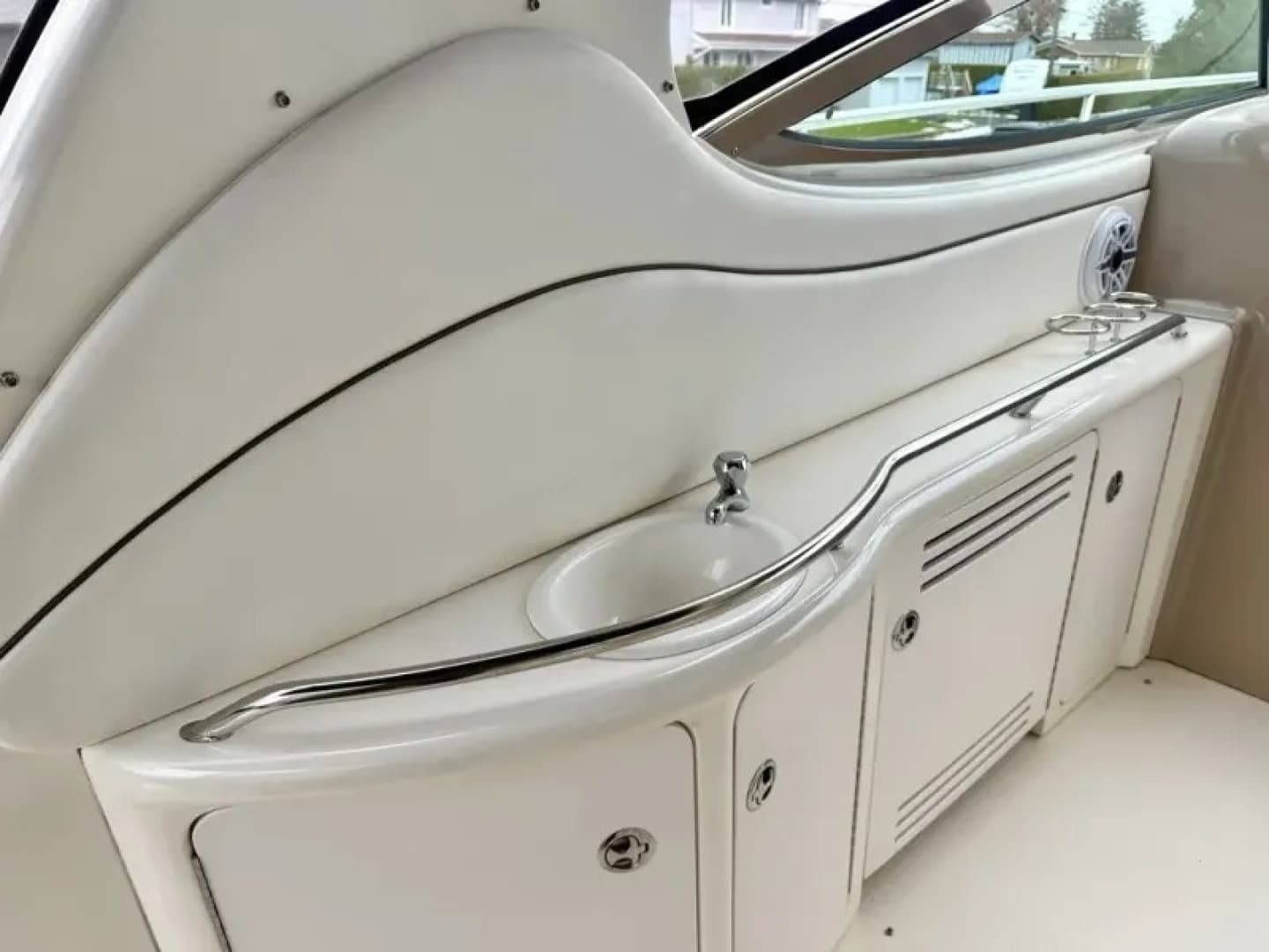 2004 Sea Ray 360 SUNDANCER - Image 22