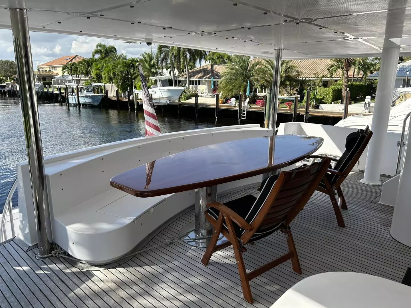 2002 President 100 Motor Yacht - Image 7