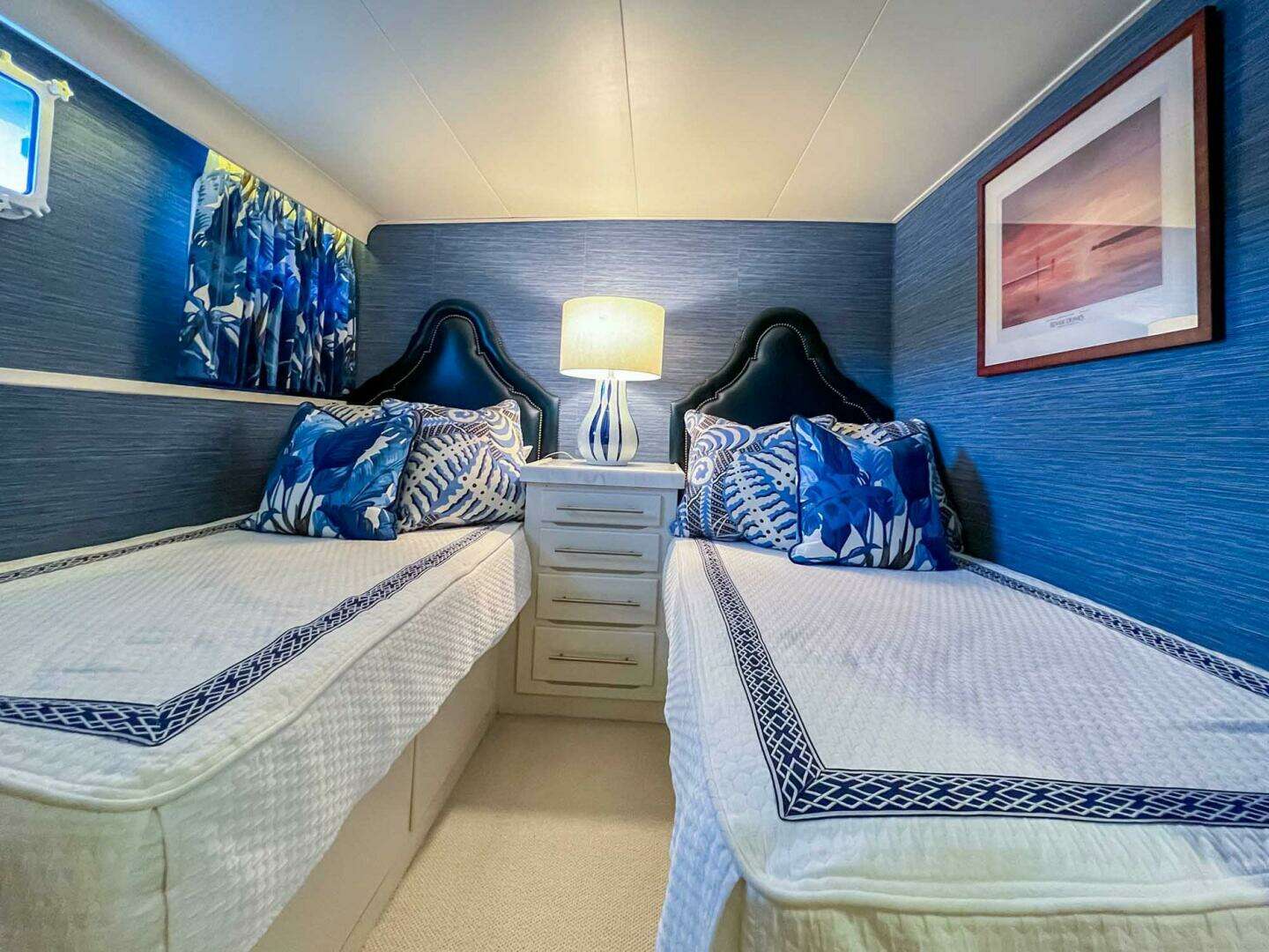 1979 Burger Raised Pilothouse - Image 25