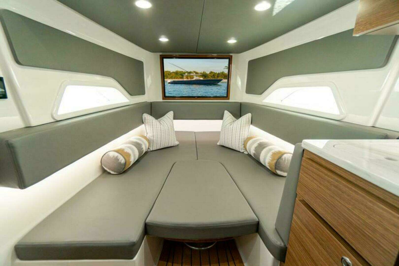 2026 Valhalla Boatworks V-46 - Image 14