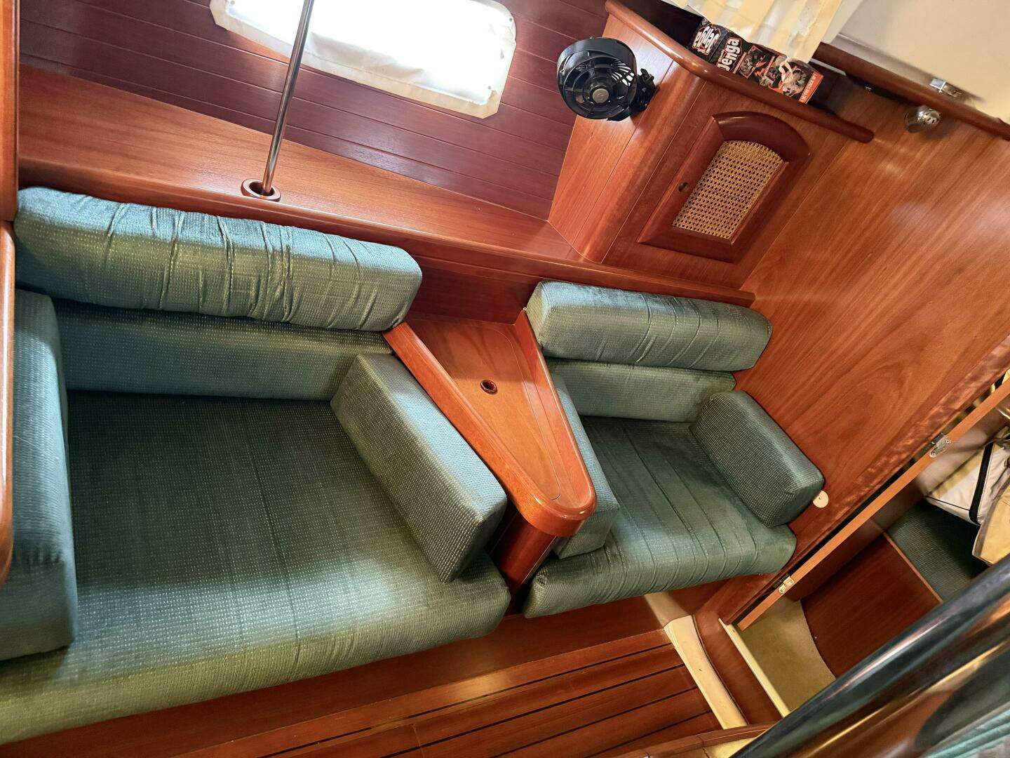 2000 Beneteau 361 - Image 16