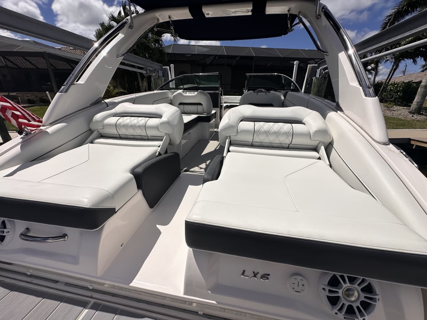 2025 Regal LX6 - Image 9