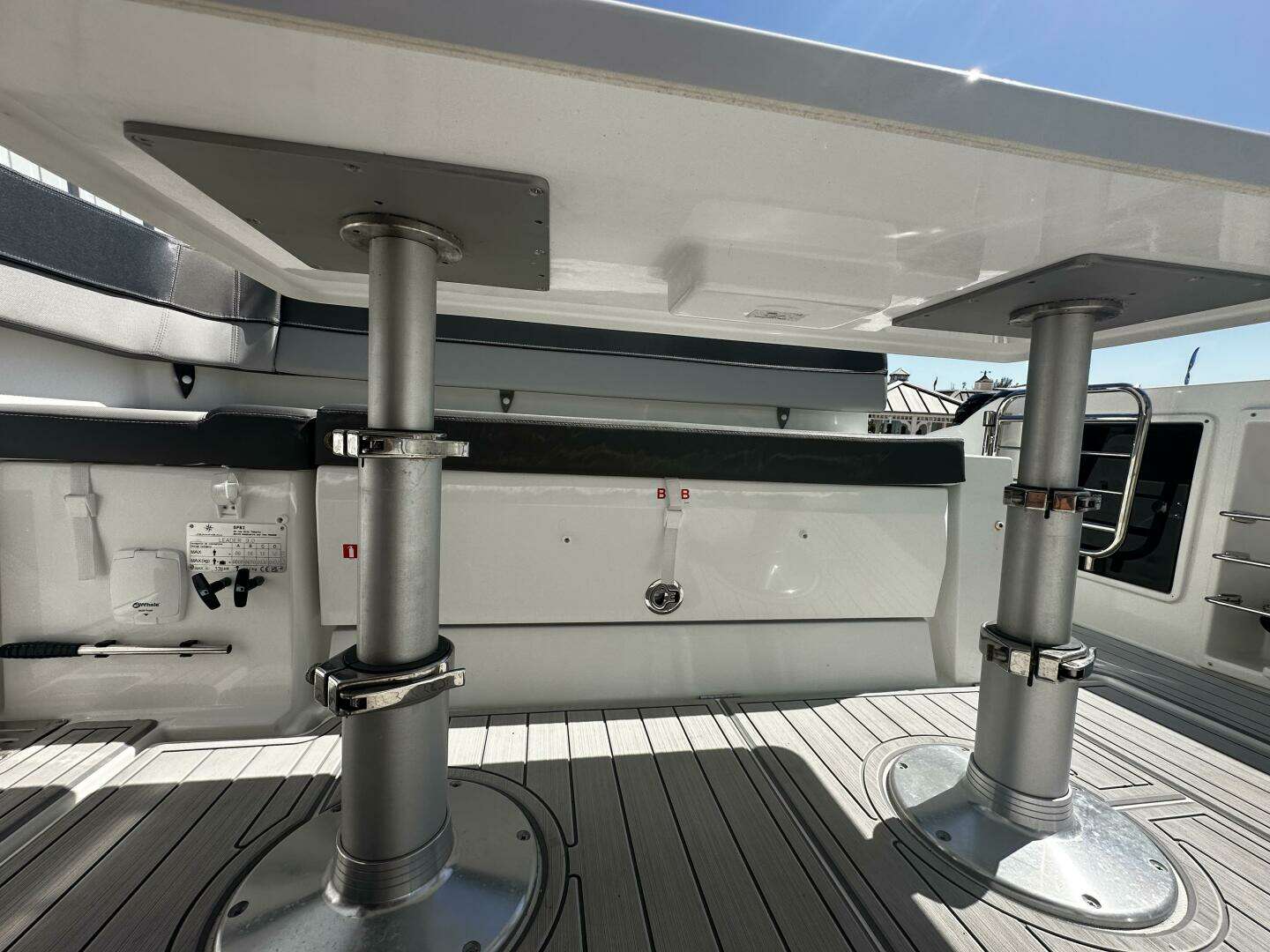 2024 Jeanneau 9.0 Leader - Image 46