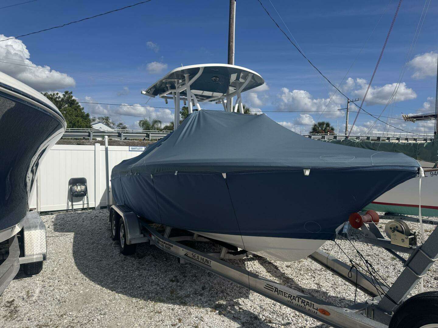 2021 Sea Hunt Ultra 219 - Image 5