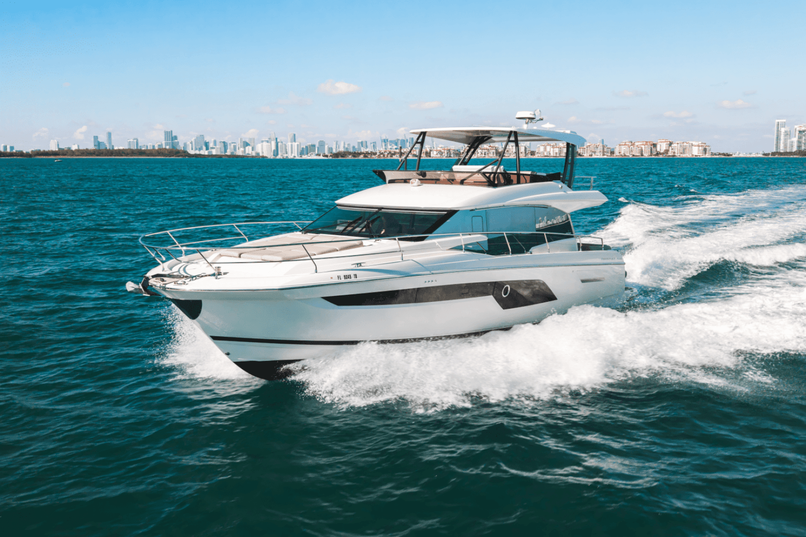 2020 Prestige 520 FLYBRIDGE - Image 5