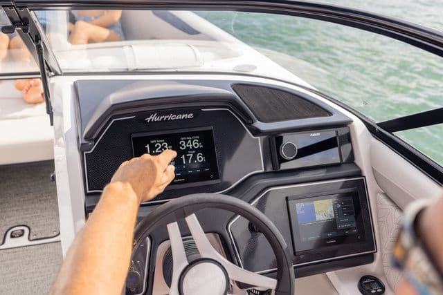 2025 Hurricane SunDeck 2600 OB - 22