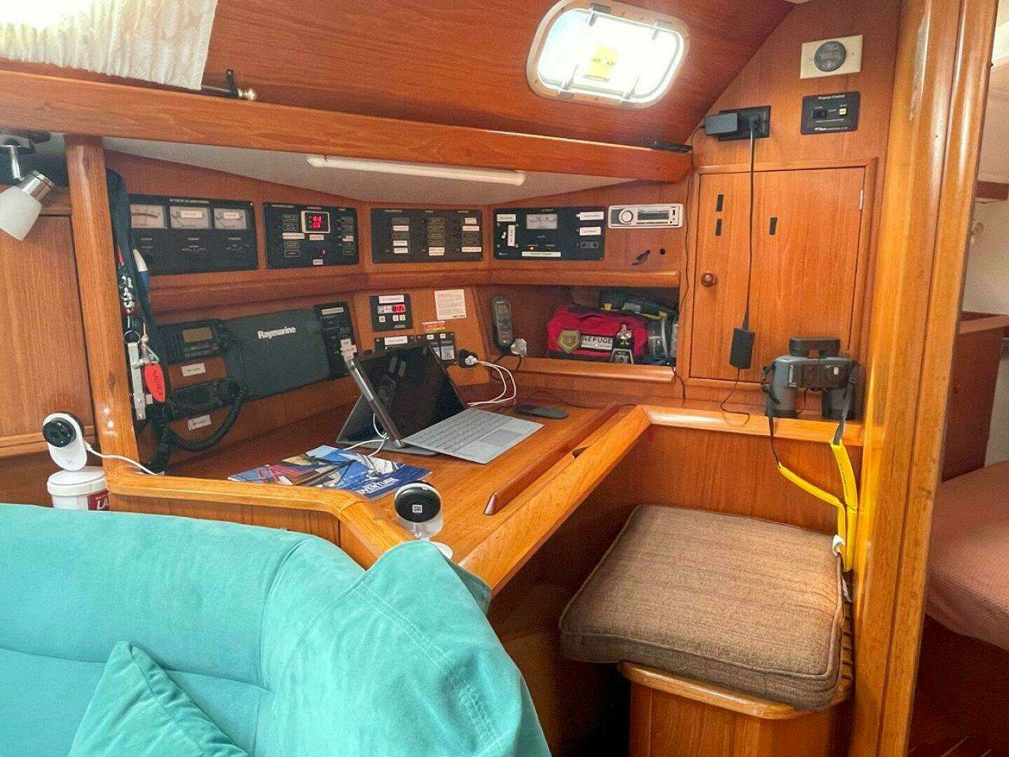 1998 Jeanneau 45.2 - Image 44