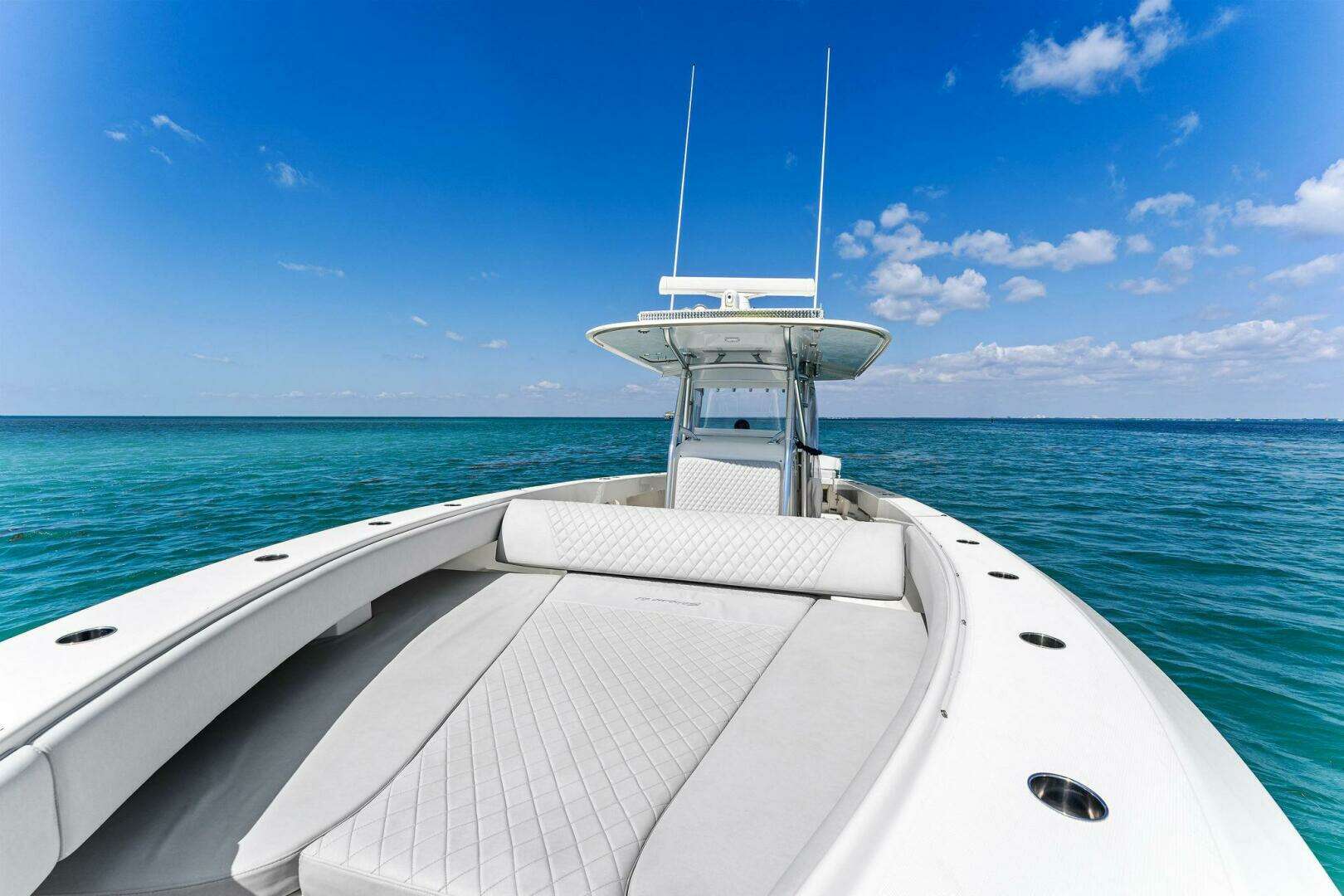 2015 Bahama 41 - Image 28