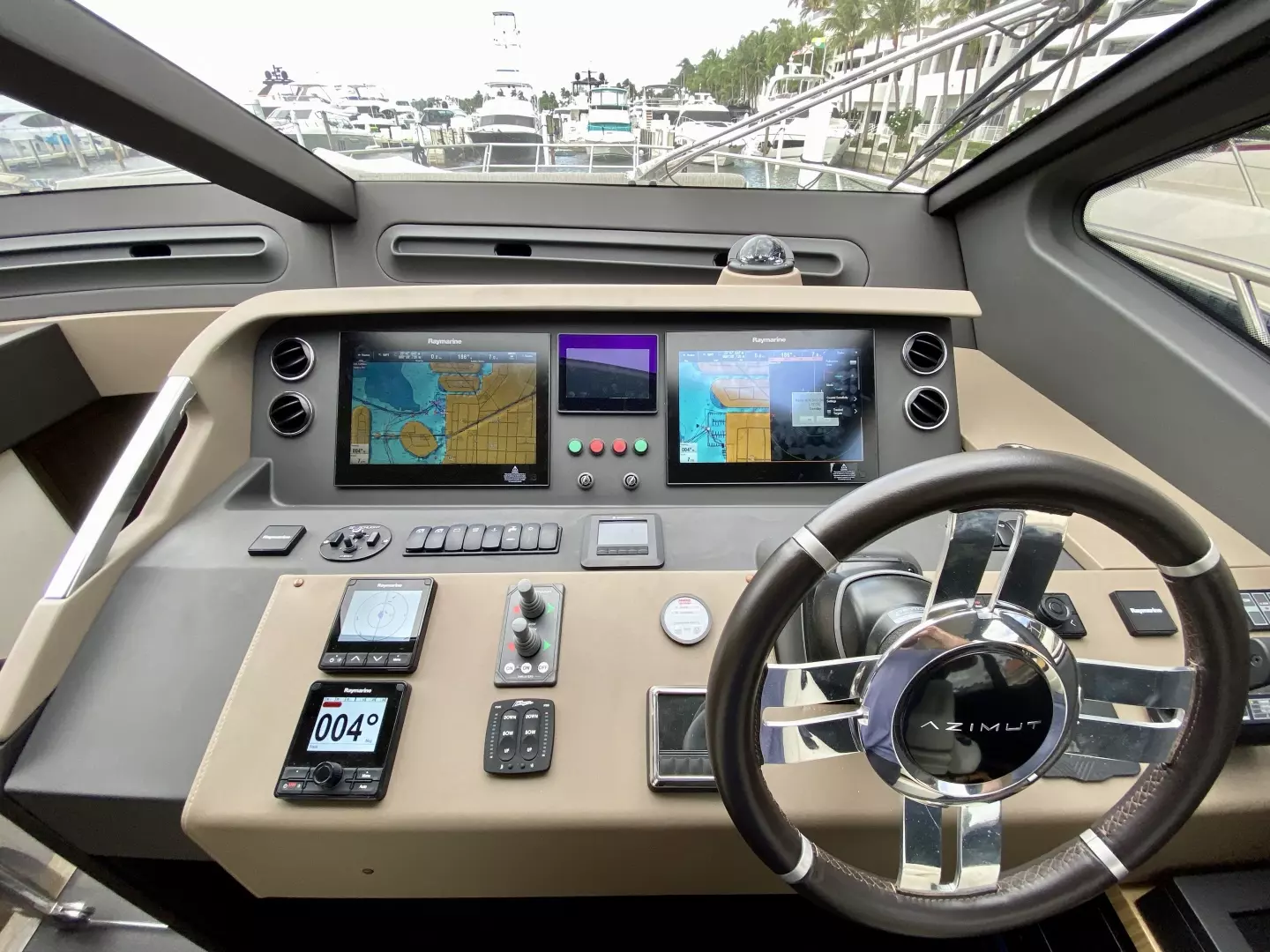 2018 Azimut Flybridge - Image 75