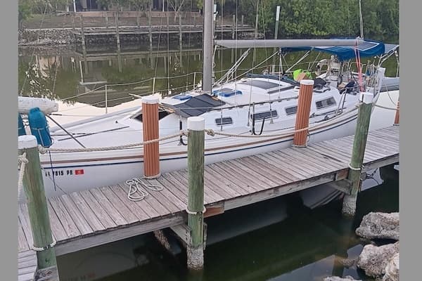 1984 Catalina 36 - Image 1