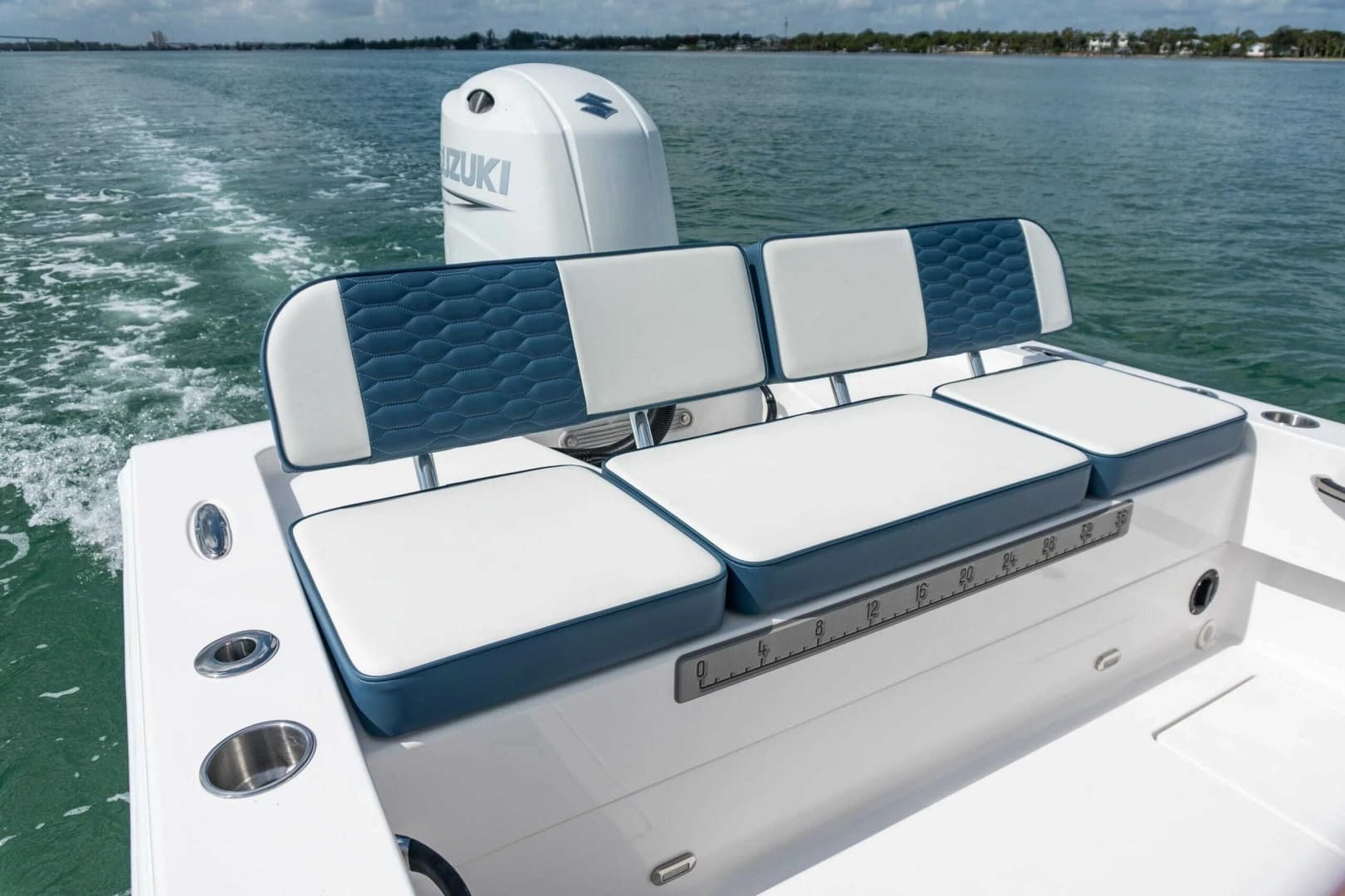 2026 Twin Vee 22 BayCat - Image 7