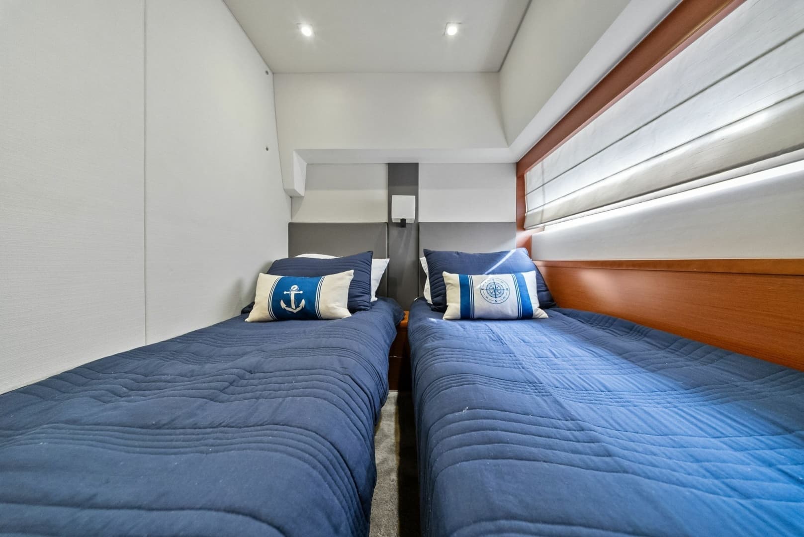 2015 Prestige 550 - Image 52
