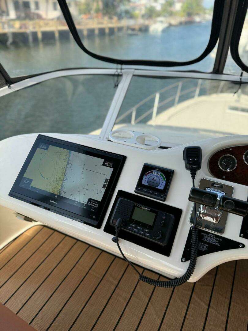 1997 Sea Ray 400 Sedan Bridge - Image 37